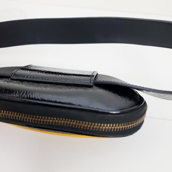 Gucci Game Patch Rubber Logo and Patent Leather Belt Bag 85 - Picture 4 of 12